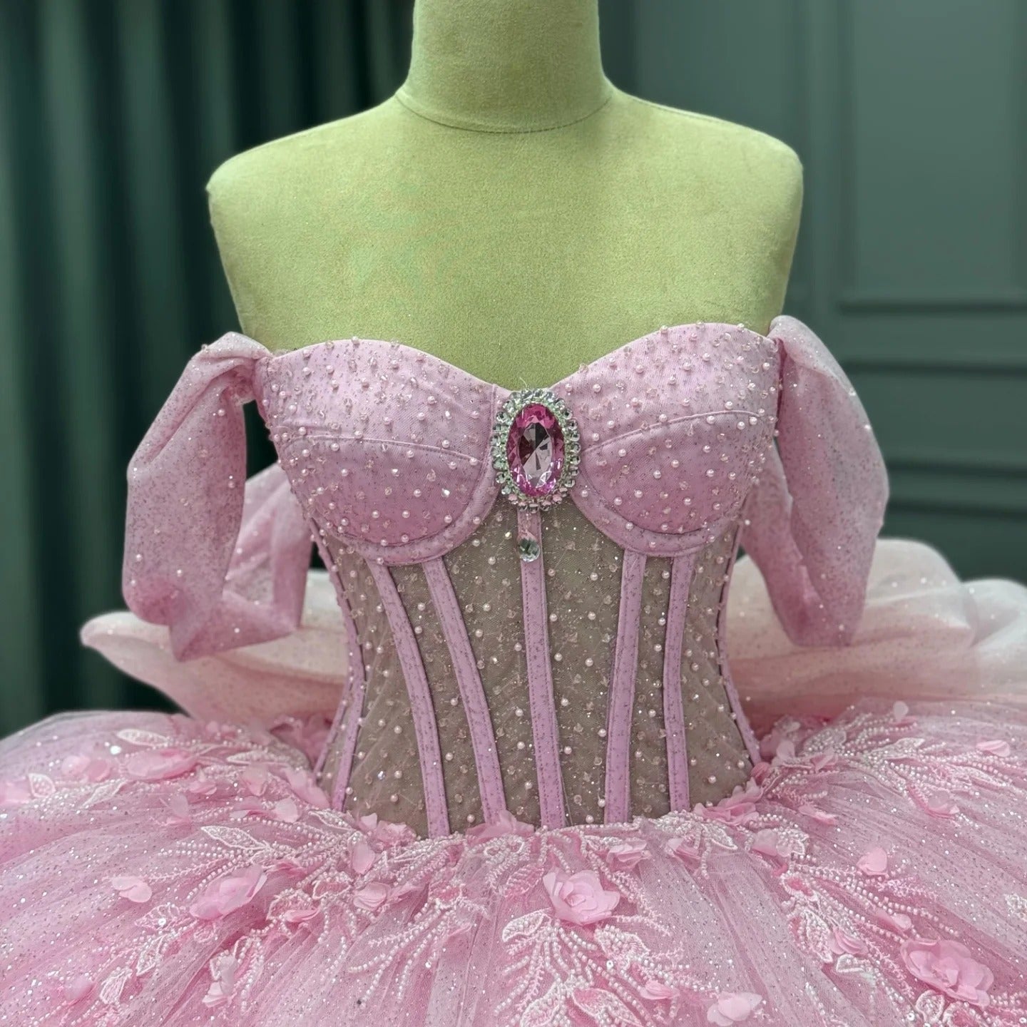 Princess Quinceanera Dresses Tulle Appliques Pink Sweet 16 Party Dress HE425