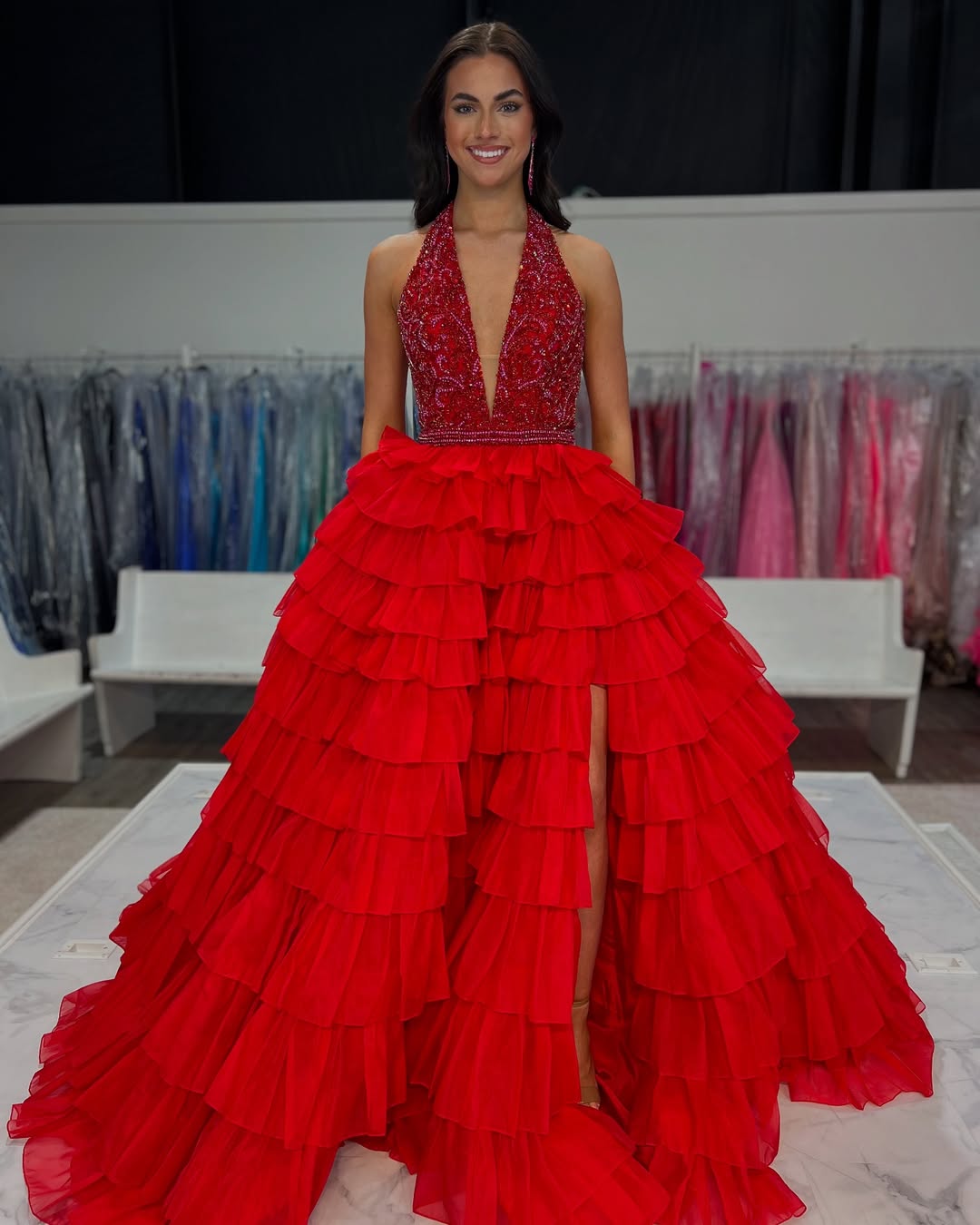 Vestidos de fiesta de tul con volantes y escote en V largo, con lentejuelas y cuentas, HE367