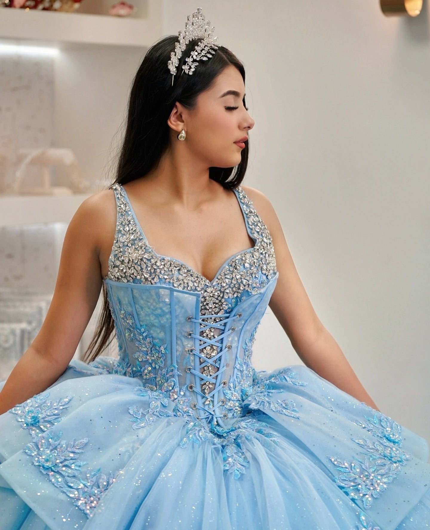 HE319-Vestido de quinceañera de tul azul cielo brillante con escote en V, estilo princesa, para fiesta de cumpleaños y graduación.