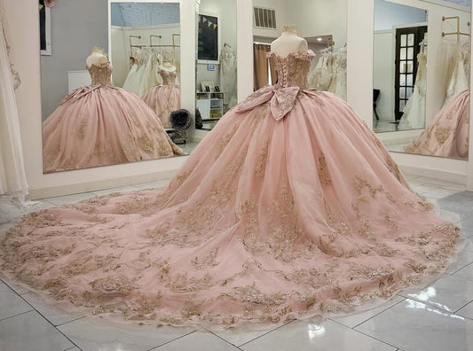 Gorgeous Quinceanera Dresses Princess Tulle Lace Beaded Sweet 16 Prom Dresses HE326