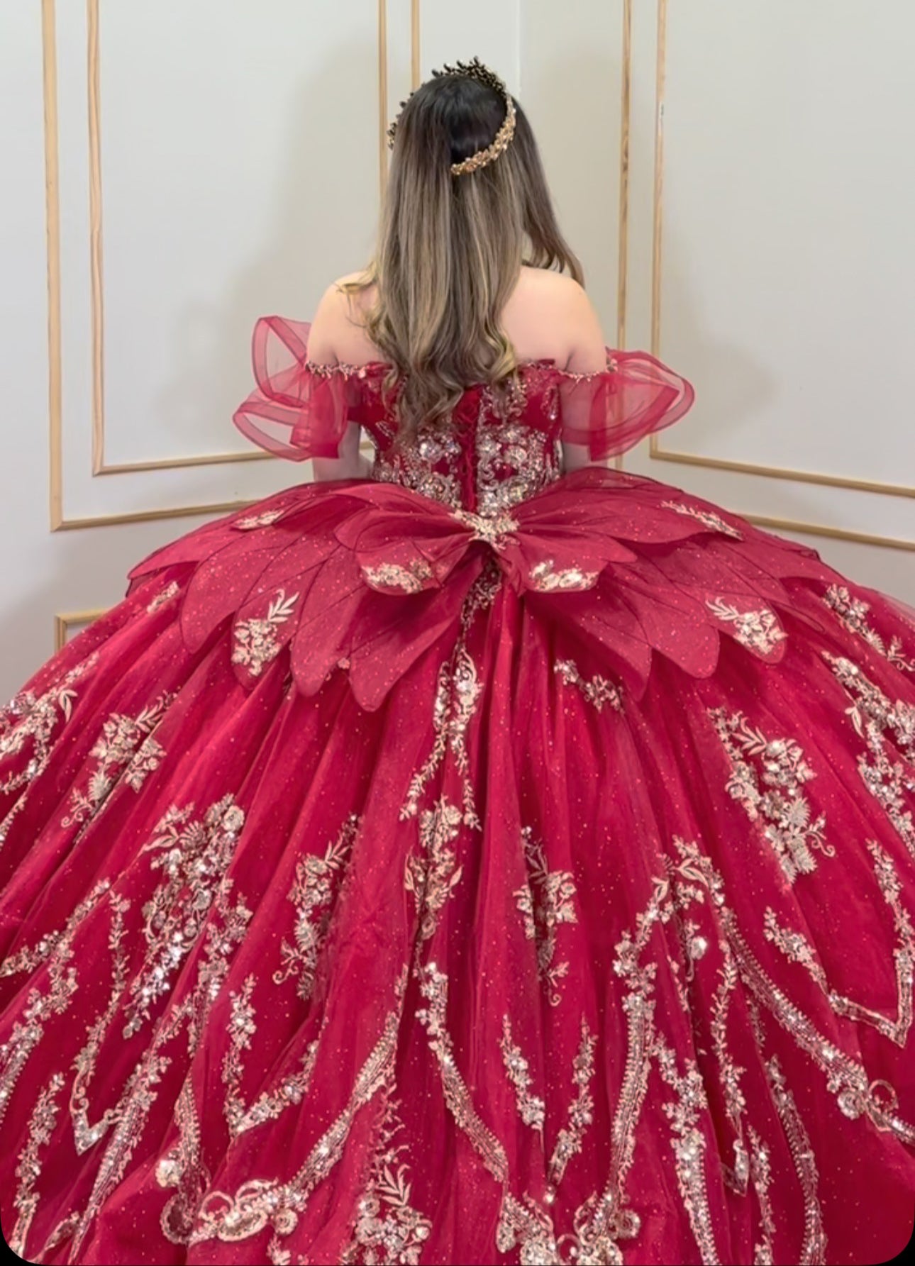 Ball Gown Quinceanera Dresses Red Tulle Lace Appliques Birthday Party Dress HE333