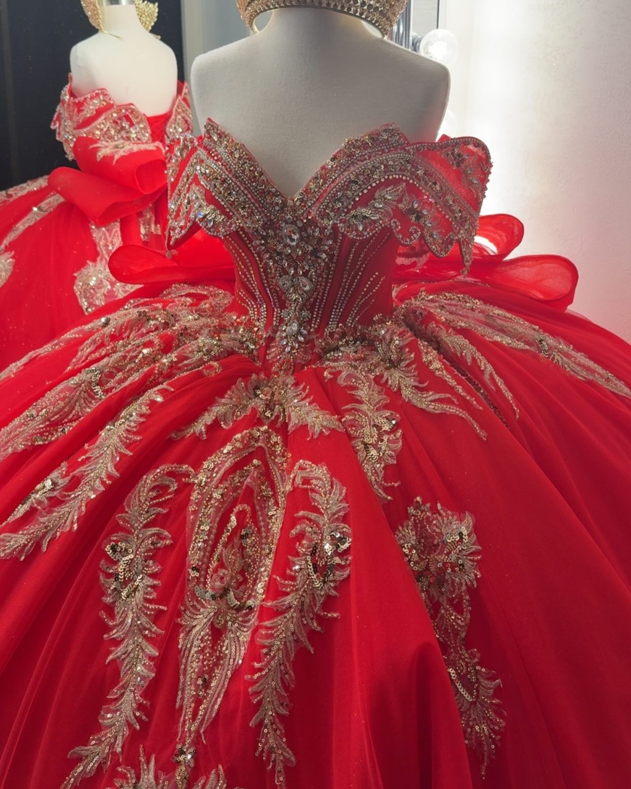 Gorgeous Tulle Lace Beaded Crystal Quinceanera Dresses Red Sweet 16 Birthday Party Gown HE934