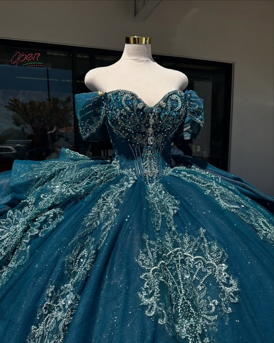 Off Shoulder Quinceanera Dresses Tulle Appliques Sweet 16 Party Dresses HE499