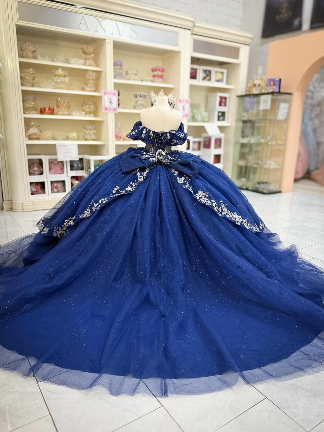 Off Shoulder Quinceanera Dresses Tulle Lace Appliques Sweet 16 Party Dresses HE503