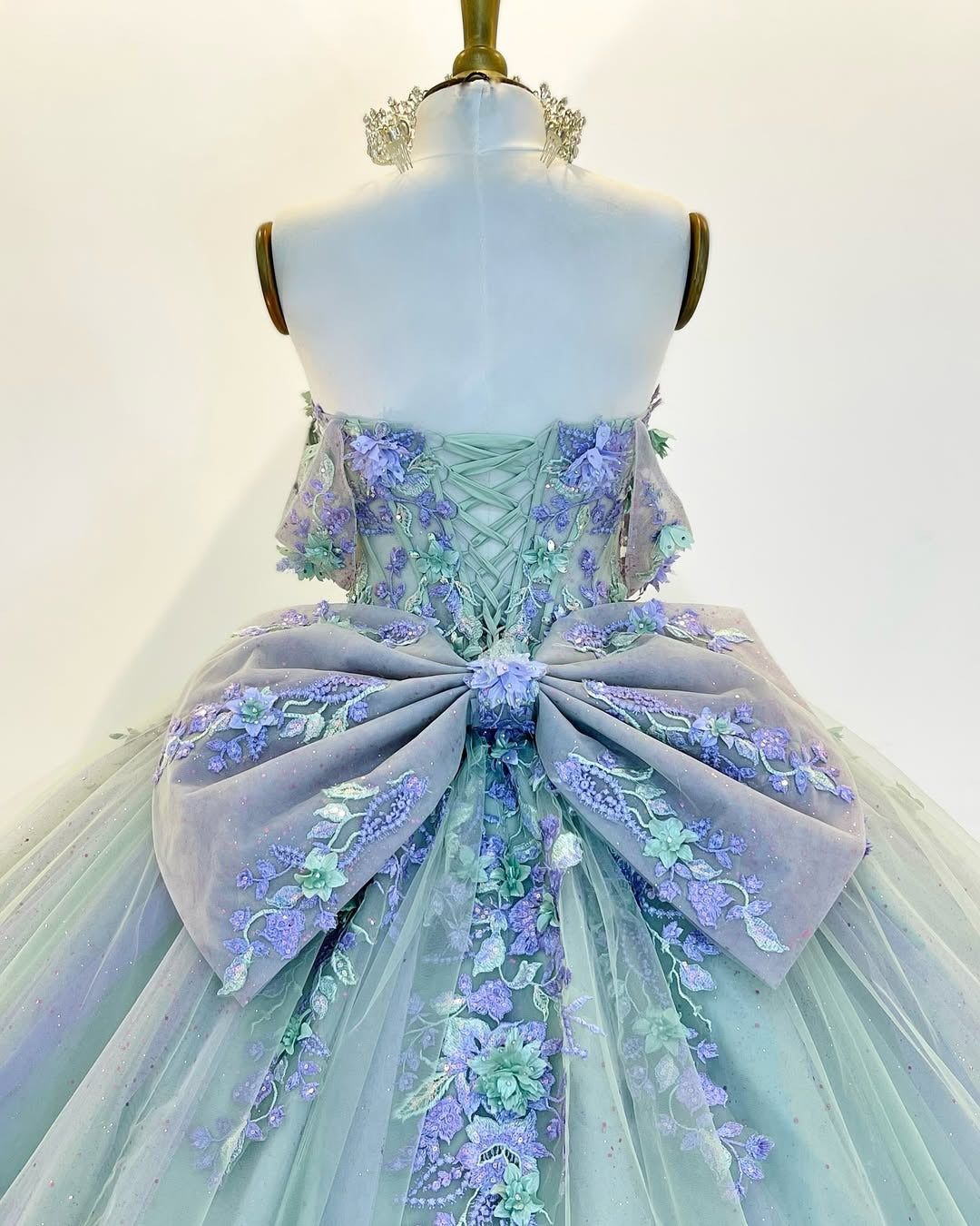 Vestidos de quinceañera con hombros descubiertos y apliques de encaje de tul, vestido de fiesta para dulces 16 HE501