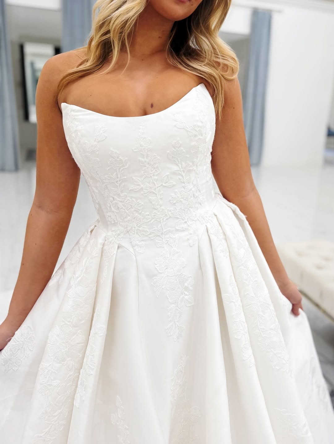 Satin Appliqued A Line Corset Beach Plus Size Wedding Dresses for Women HE798