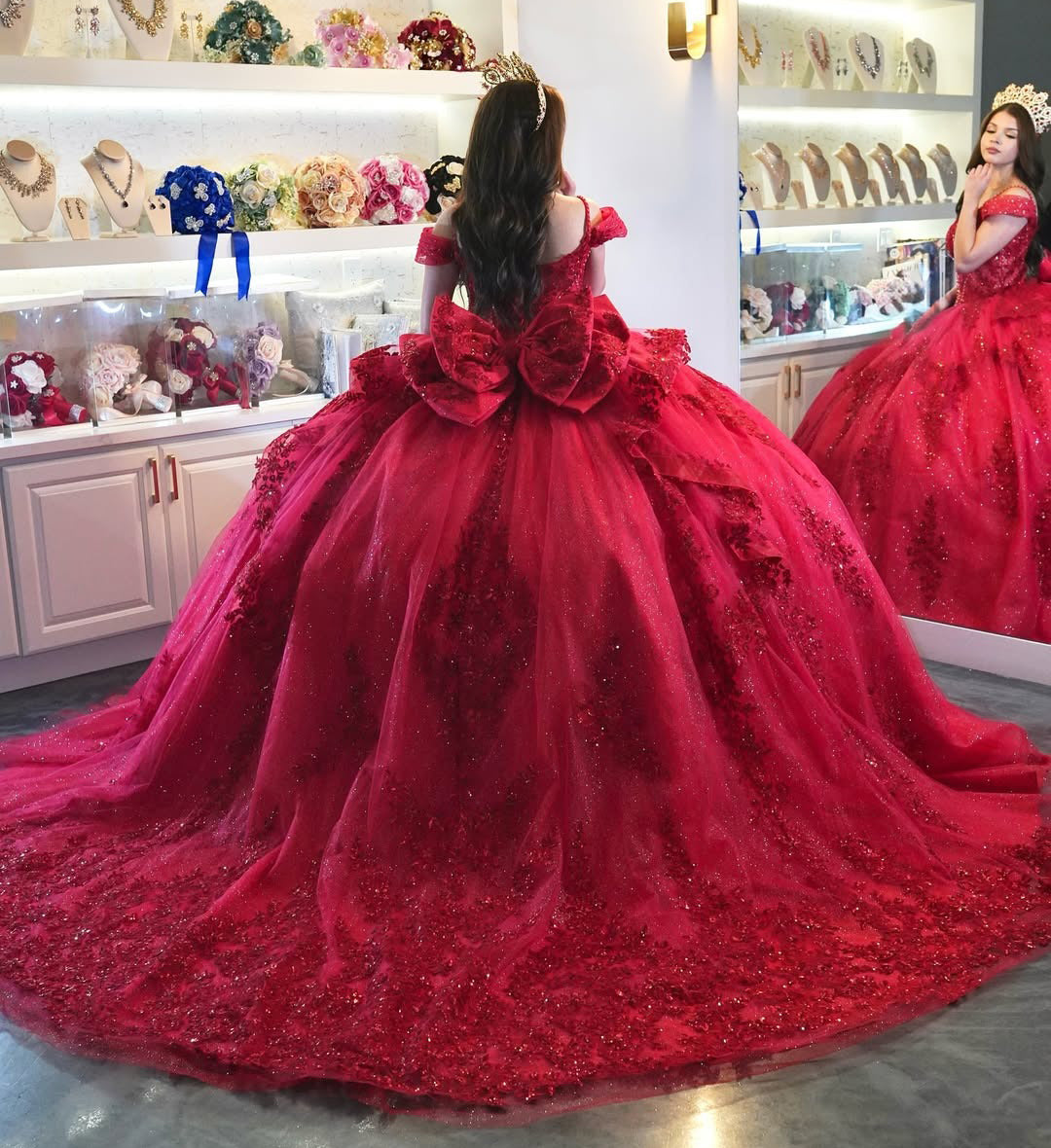 Red Ball Gown Princess Sweet 16 Quinceanera Dresses with Lace Appliqued HE661