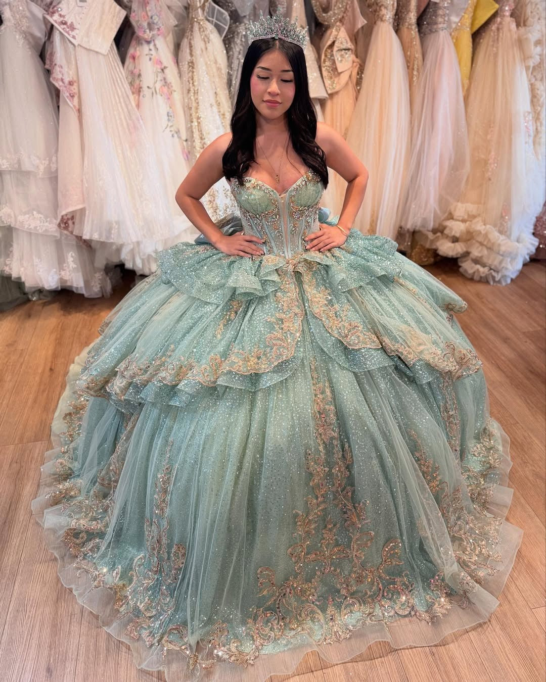 Vestidos de quinceañera con apliques de encaje de tul brillante y volantes para dulces 16 HE510