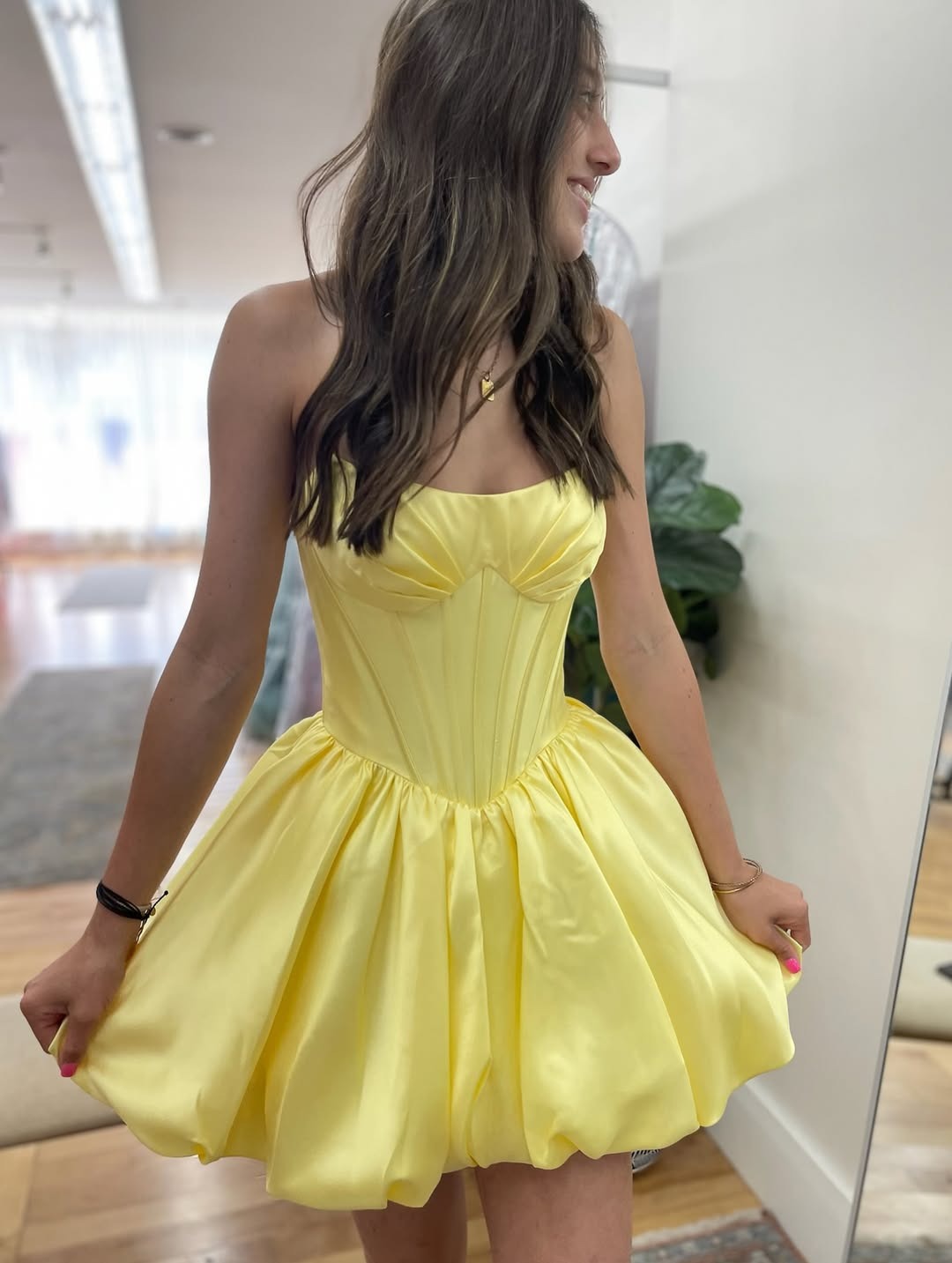 A Line Satin Corset Strapless Homecoming Dresses Sweetheart Party Gowns HE654