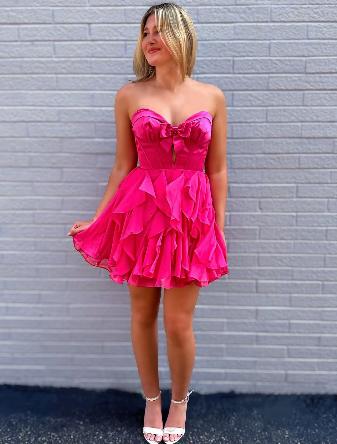 Vestidos de fiesta rosa intenso con escote corazón y corte en A sin tirantes para jóvenes HE557