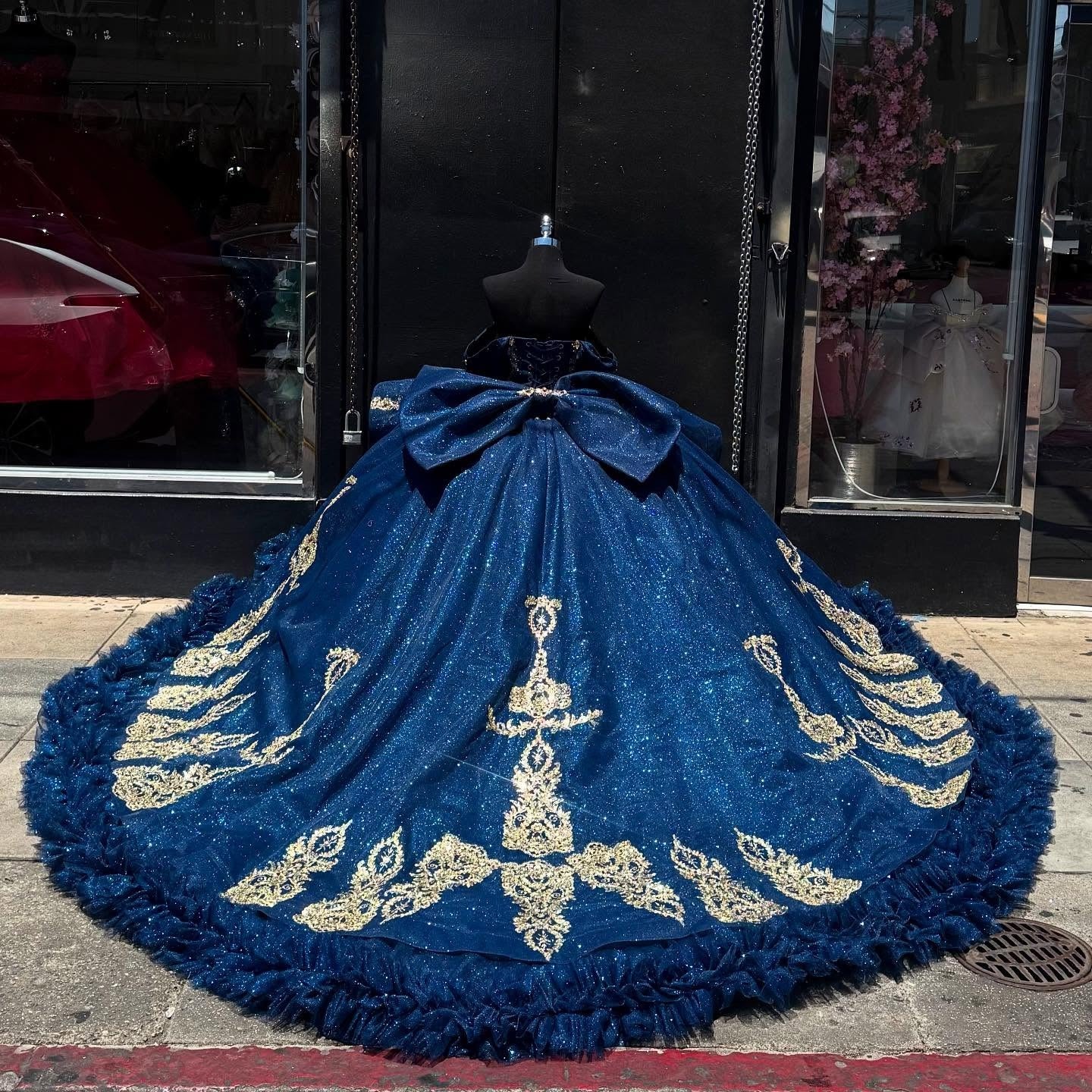 Glittery Tulle Lace Appliqued Princess Blue Quinceanera Dresses for Sweet 16 HE927