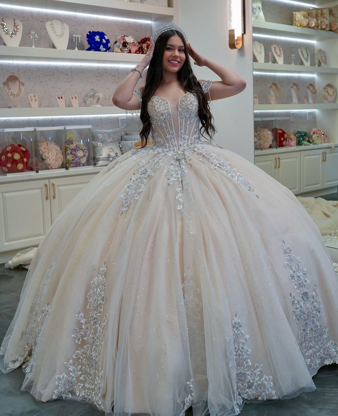 Off Shoulder Ball Gown Tulle Lace Appliqued Sweet 16 Quinceanera Dresses HE689