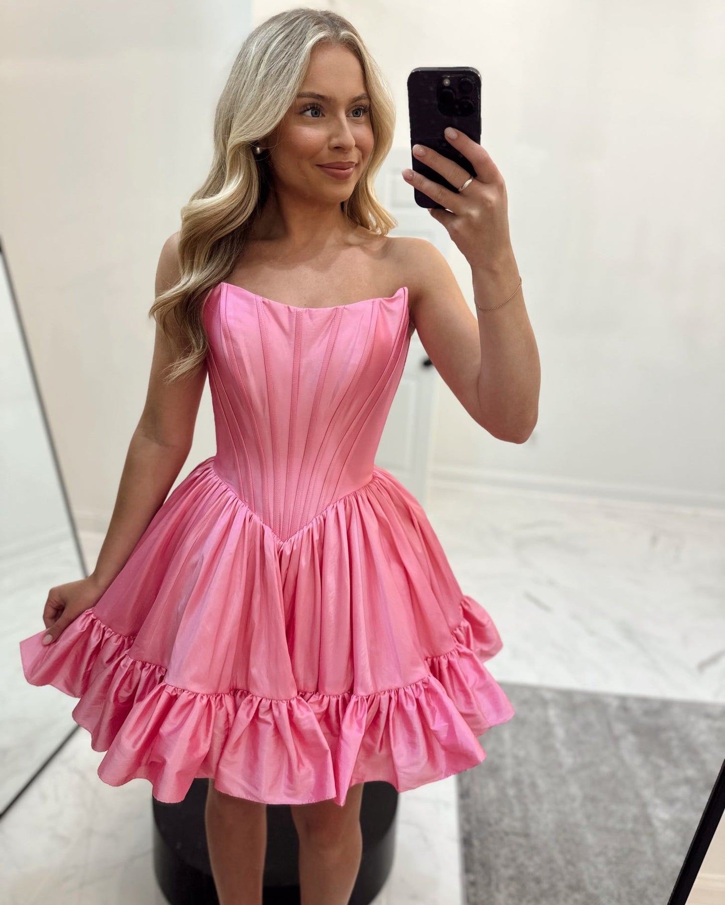 A Line Satin Corset Strapless Knee Length Homecoming Dresses for Juniors HE835