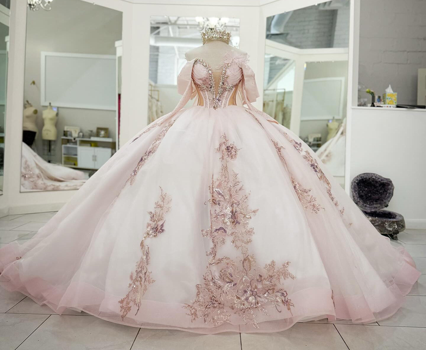 Ball Gown Tulle Appliqued Off Shoulder Quinceanera Dresses for Sweet 16 HE825