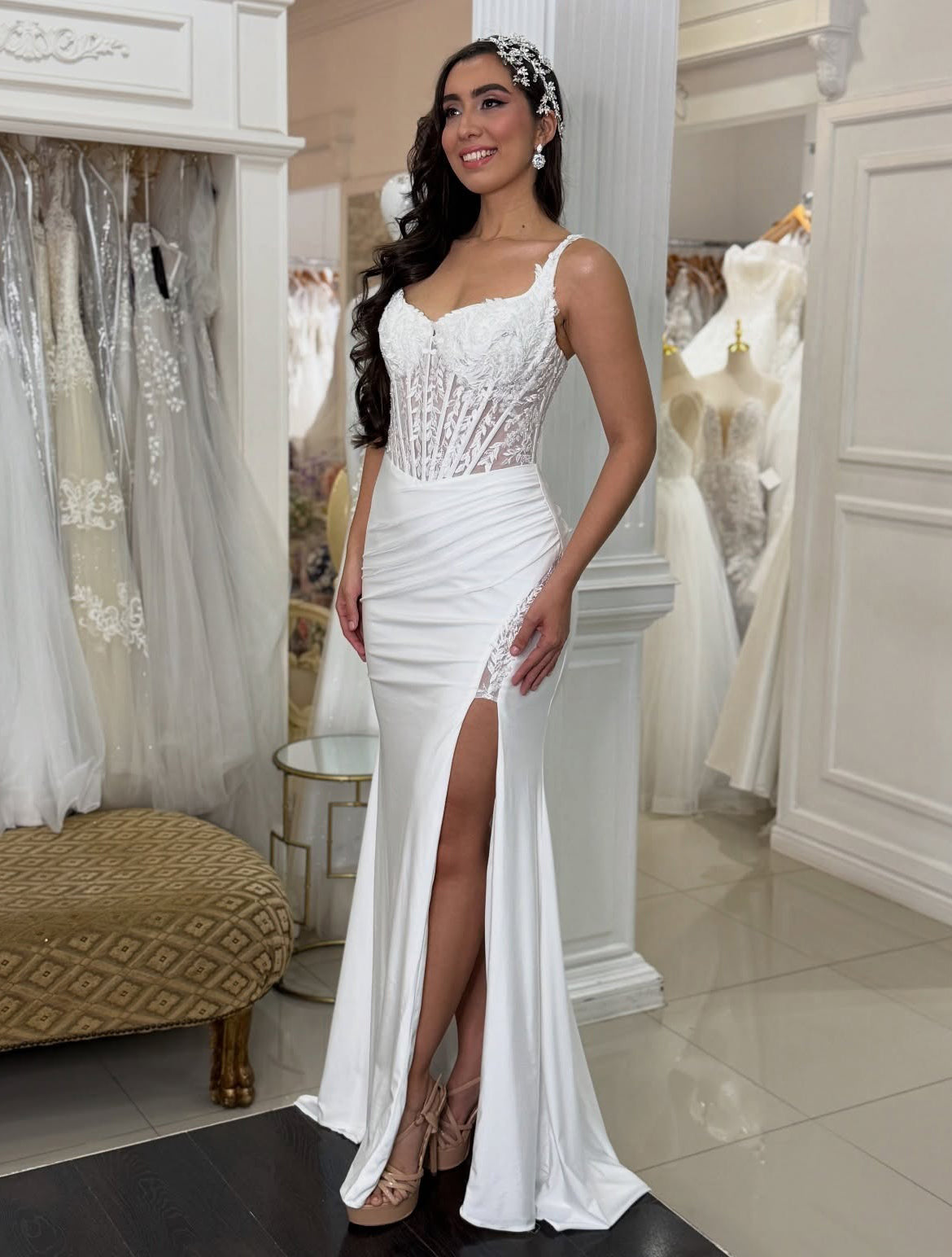 Women's Mermaid Satin Lace Appliqued Wedding Dresses V Neck Wedding Gowns with Split HE1058