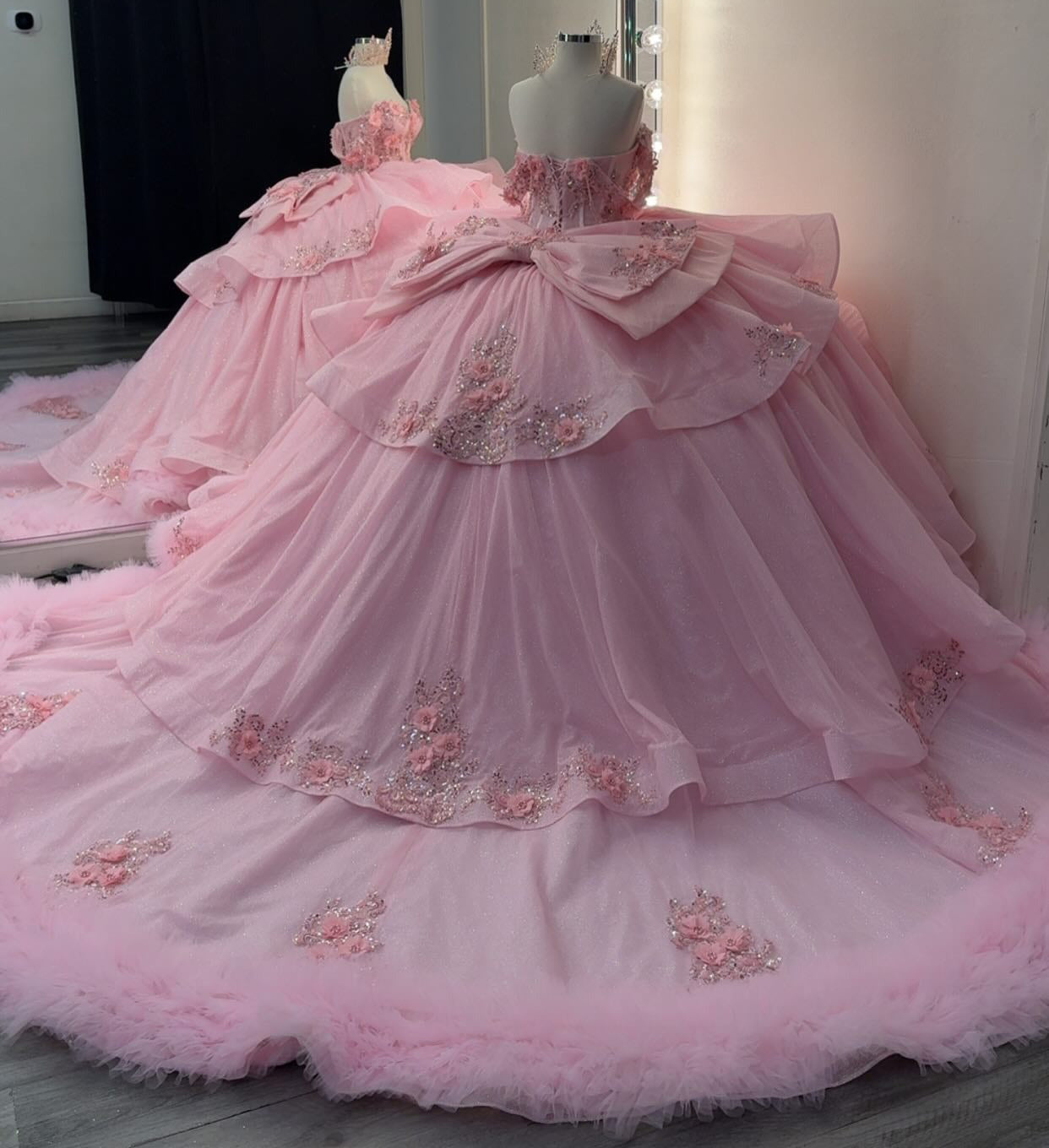 Luxury Tulle Lace Ruffle Beaded Princess Quinceanera Dresses for Sweet 16 HE930