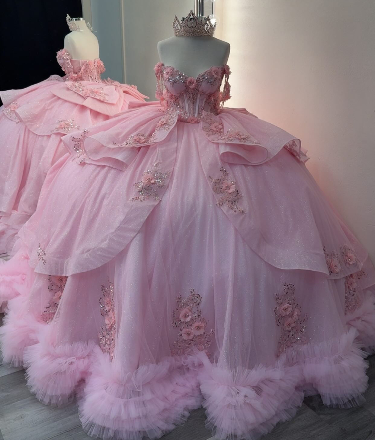 Luxury Tulle Lace Ruffle Beaded Princess Quinceanera Dresses for Sweet 16 HE930
