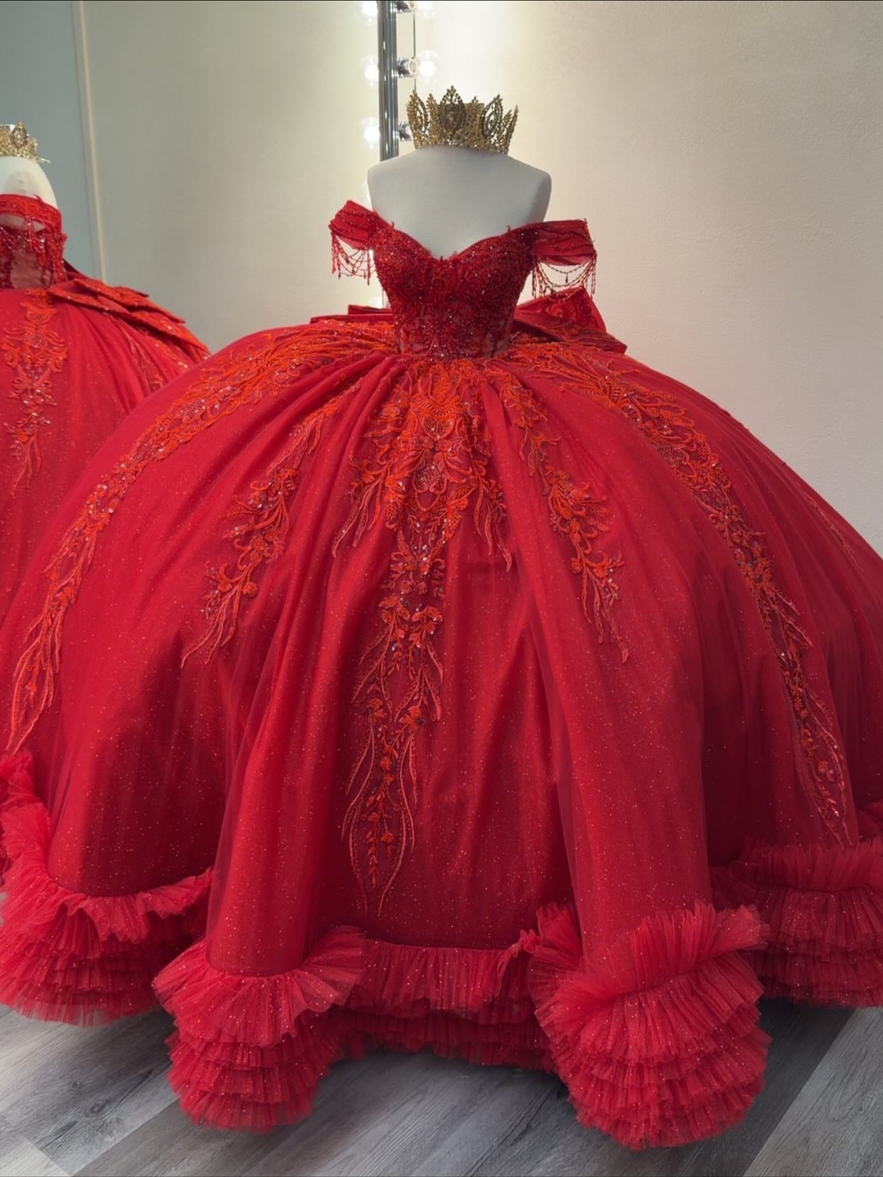 Princess Ball Gown Red Quinceanera Dresses Off Shoulder Sweet 16 Birthday Party Dresses HE1075