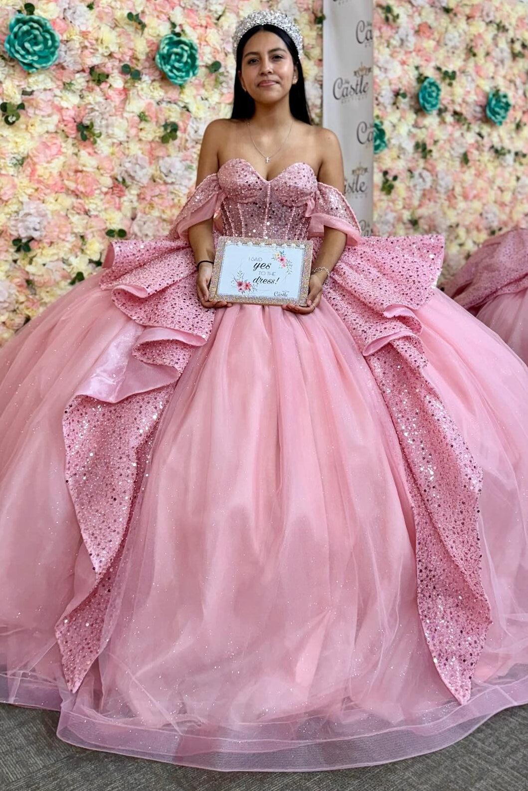 HE085 - Vestido de quinceañera con hombros descubiertos, de tul, con cuentas y volantes, sin mangas, para fiesta de cumpleaños