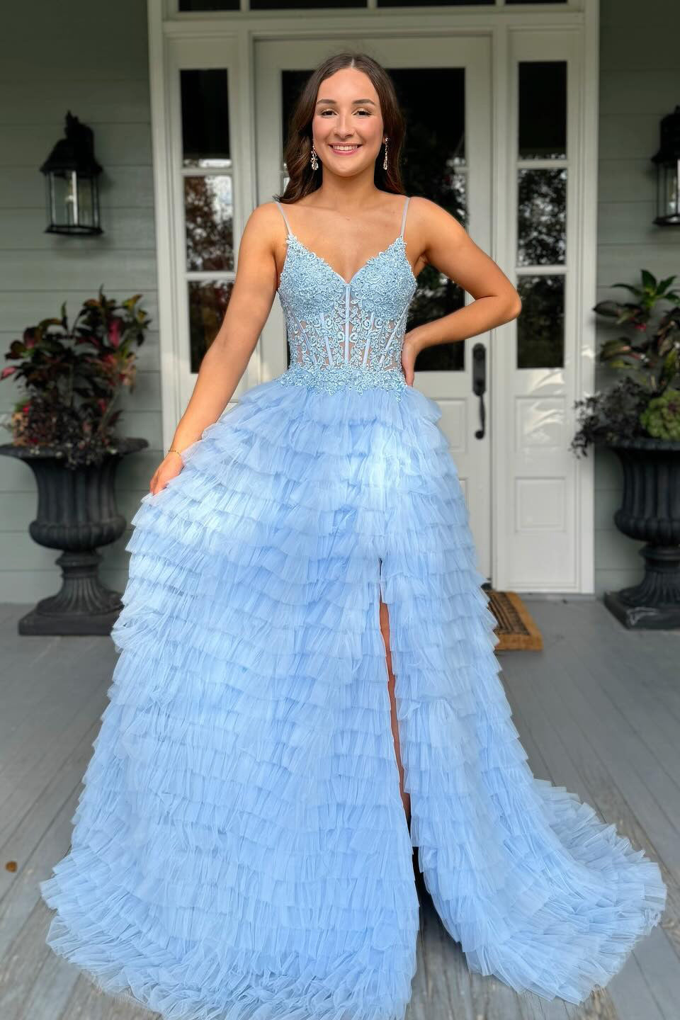 HE143-Vestidos de fiesta largos de tul con volantes y corte A para mujer, con apliques de encaje y aberturas laterales