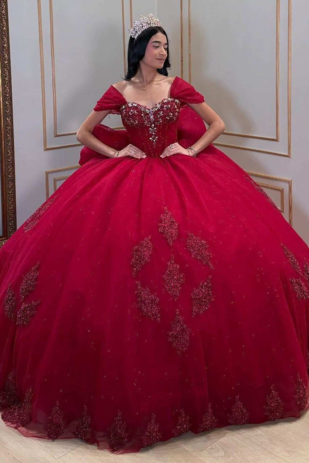 Princess Tulle Lace Appliqued Sweet 16 Red Quinceanera Dresses with Bow HE687