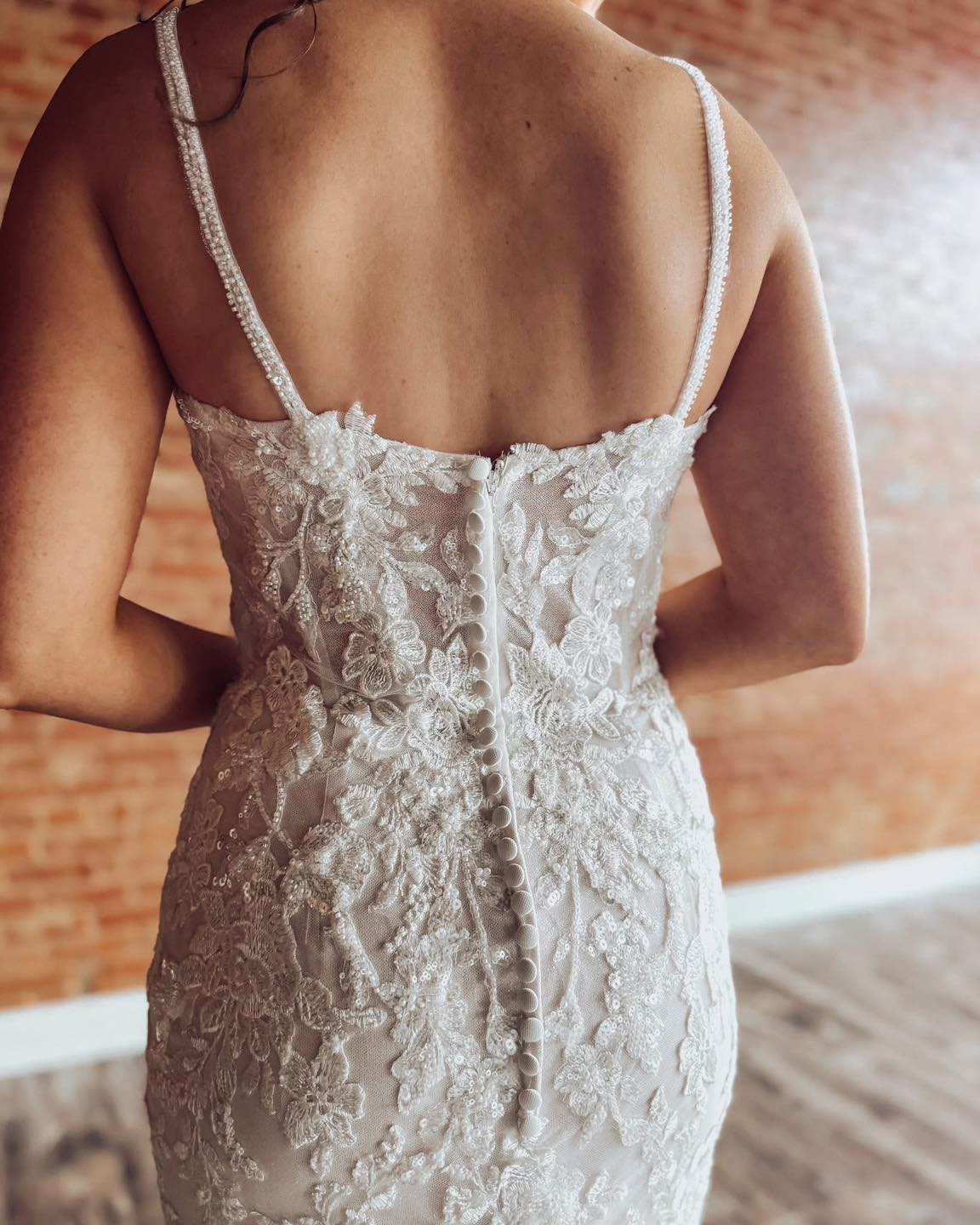 Boho Mermaid Lace Appliqued Wedding Dresses Tulle Bridal Gowns for Women HE1567