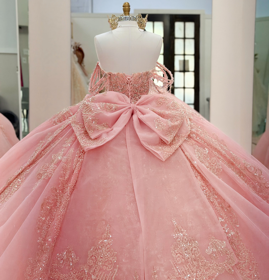 Tulle Lace Appliqued Pink Off Shoulder Sweet 16 Quinceanera Dresses with Tiered HE1607