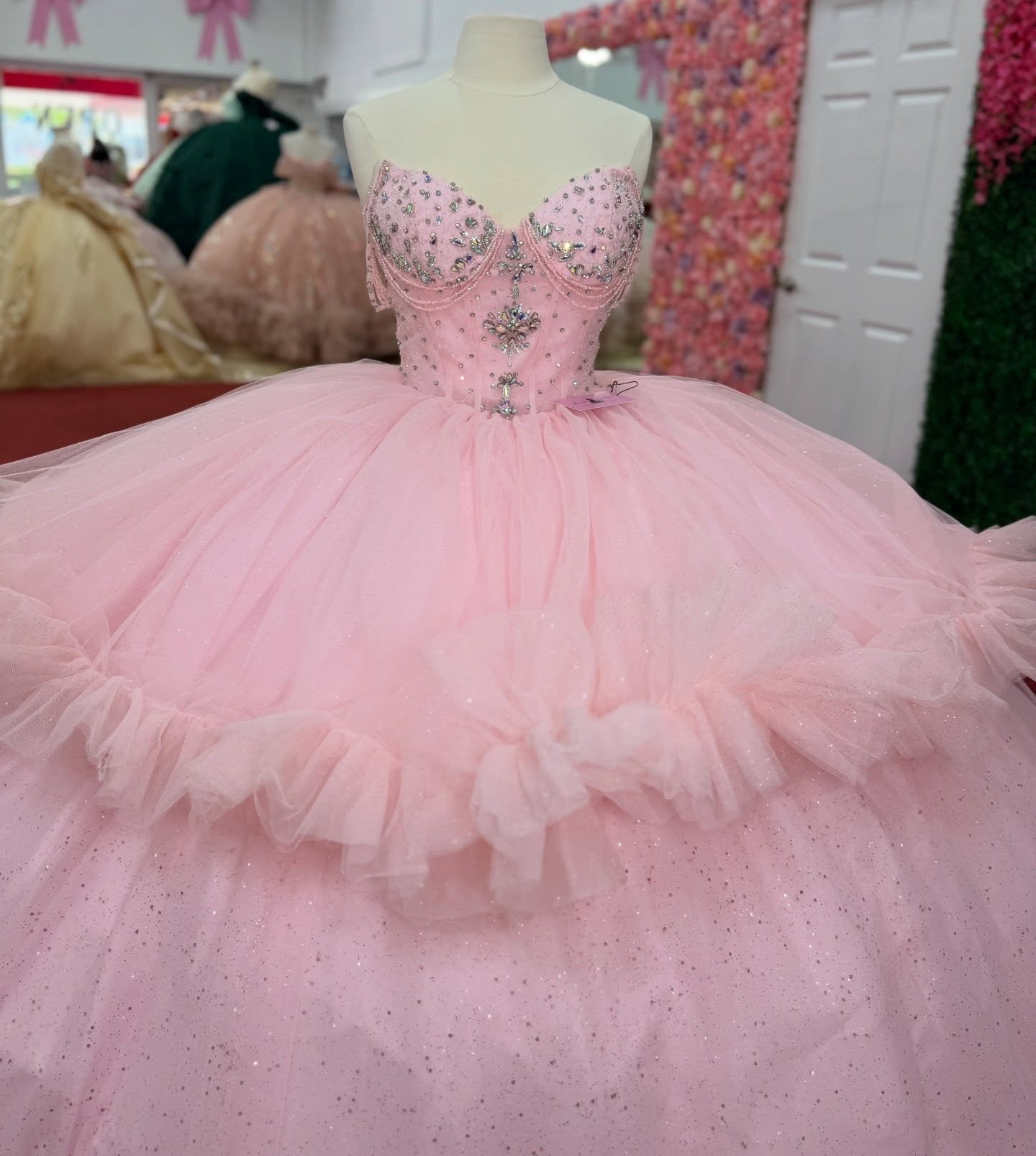 Off Shoulder Pink Tulle Ruffled Quinceanera Dresses Princess Sweet 15 Party Gown HE1558