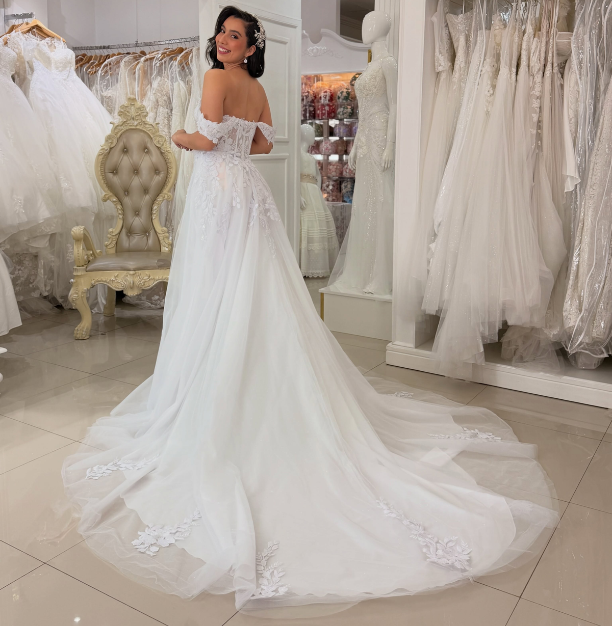 Sweetheart A-Linie Tüll 3D Blumen Strand Brautkleider für die Braut HE878