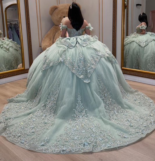 Off Shoulder Lace Appliqued Tulle Green Quinceanera Dresses for Sweet 16 Party HE1594