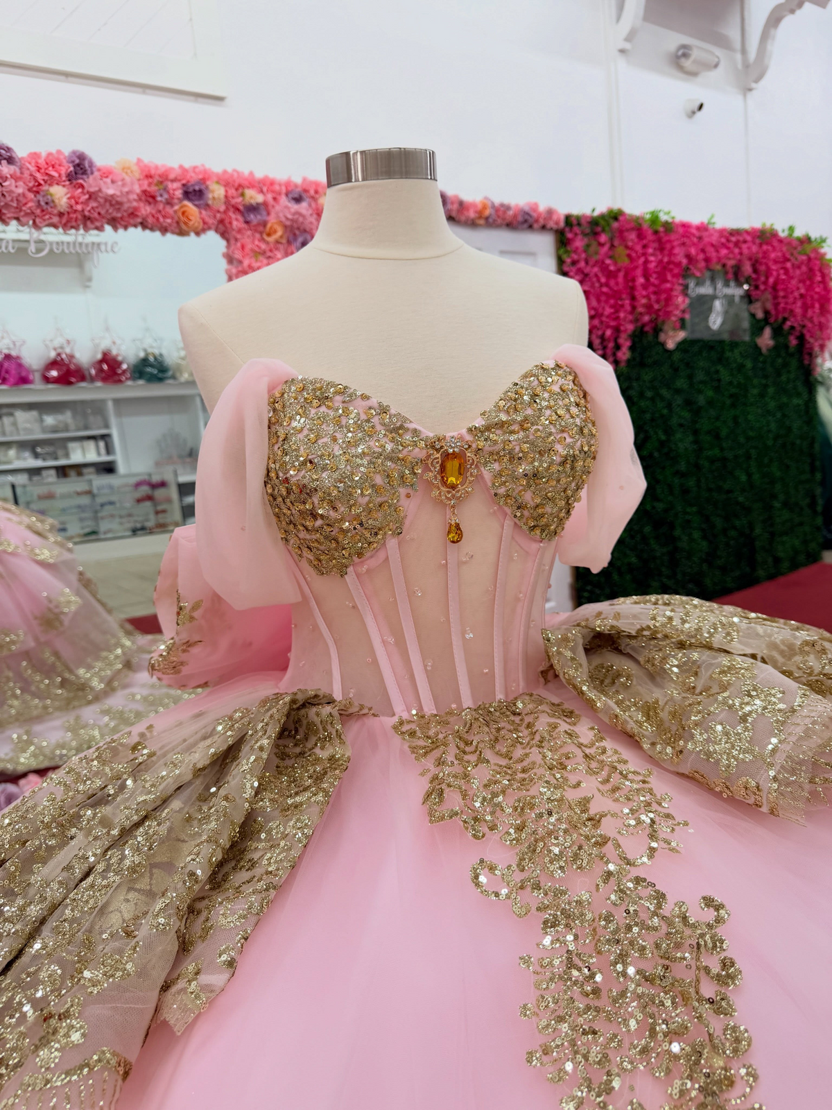 Off Shoulder Appliqued Tiered Pink Quinceanera Dresses Sweet 15 Tulle Birthday Gowns HE1672