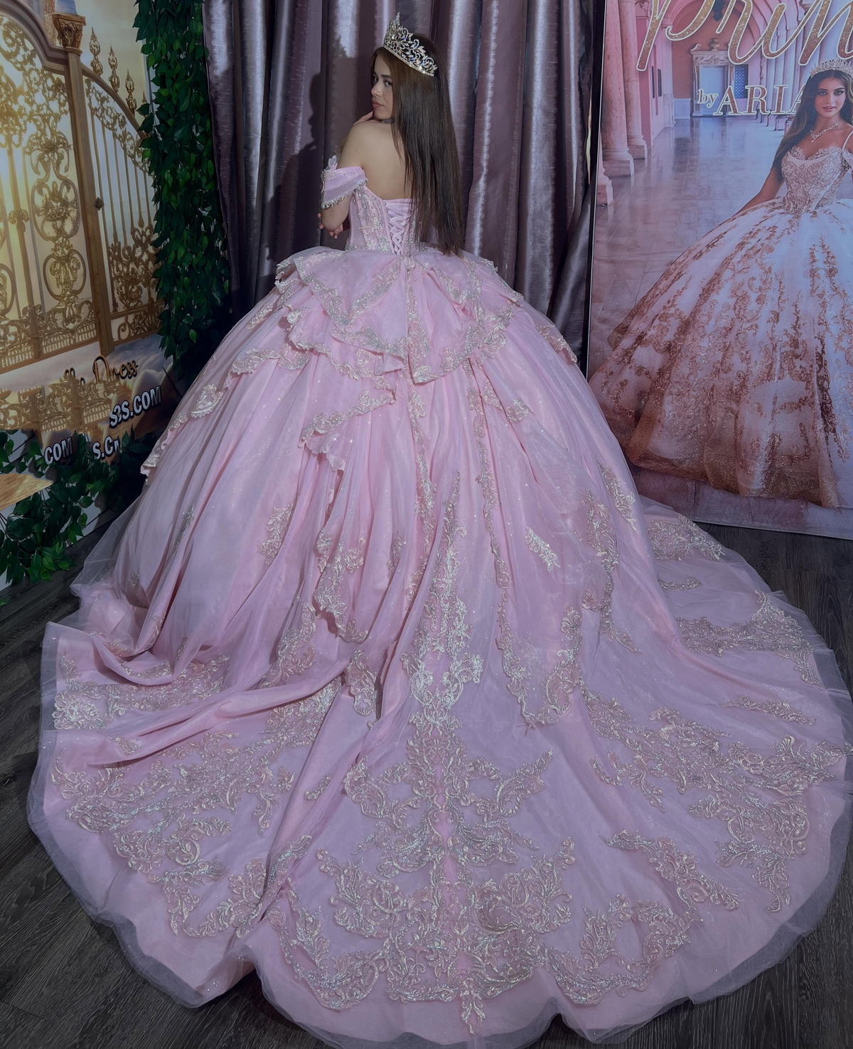 Off Shoulder Lace Appliqued Pink Quinceanera Dresses Sweet 16 Birthday Party Gown HE1679