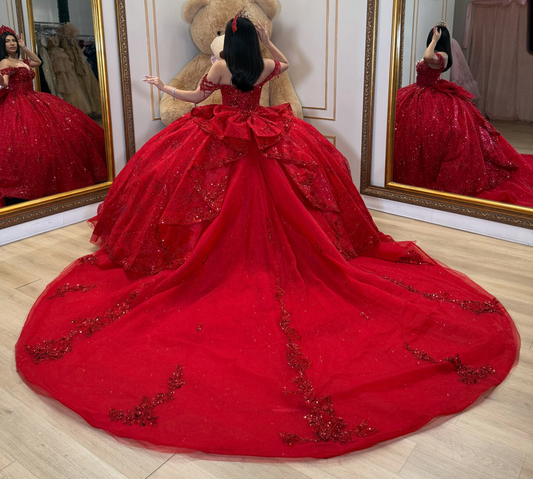 Luxury Lace Crystal Beaded Red Quinceanera Dresses Sweet 16 Celebration Gowns HE1713
