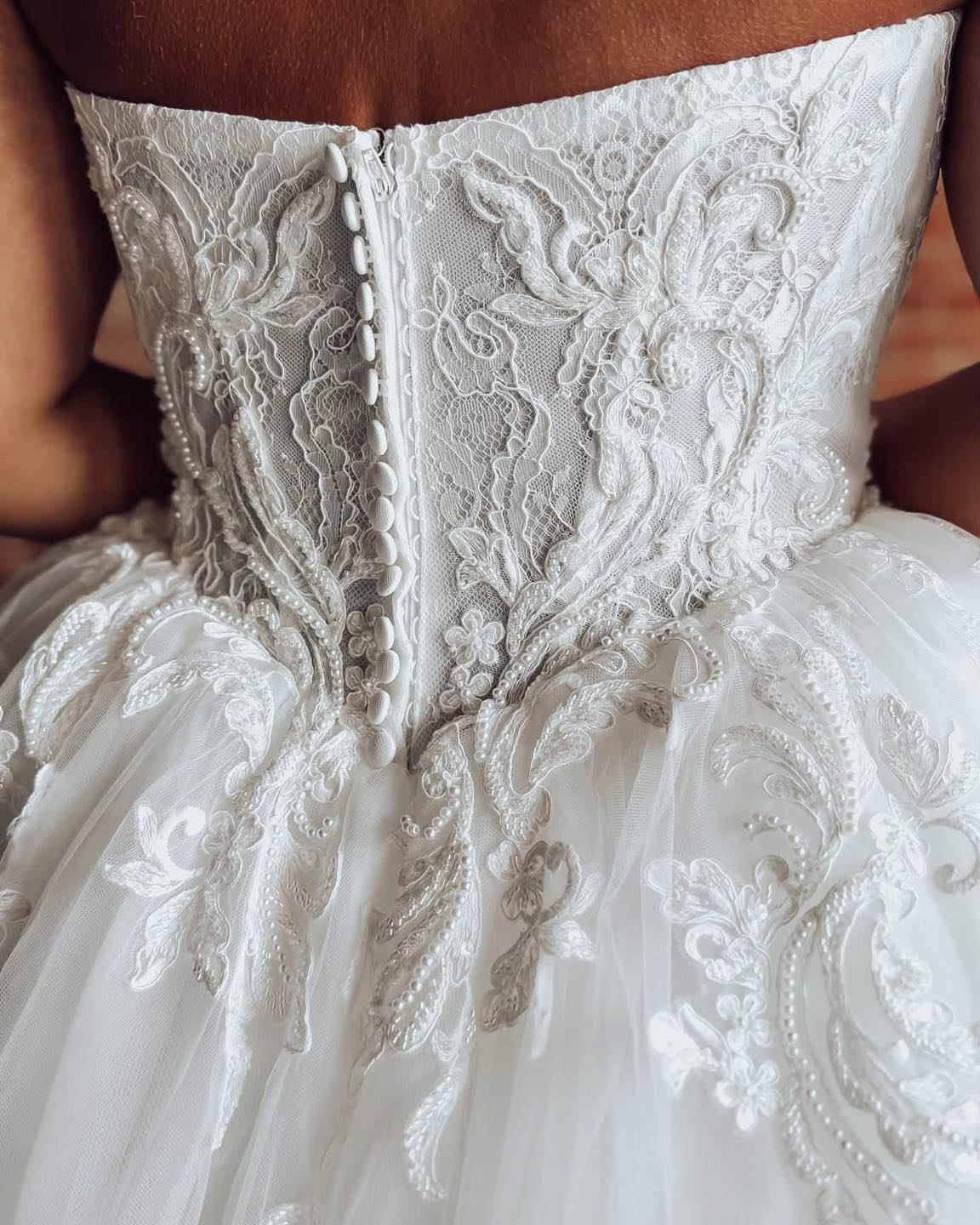 Sweetheart A-Linie Tüll 3D Blumen Strand Brautkleider für die Braut HE878