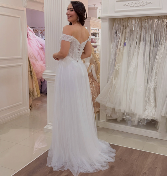 Tulle Appliqued Boho Wedding Dresses A Line Plus Size Wedding Gowns for Bride HE2001
