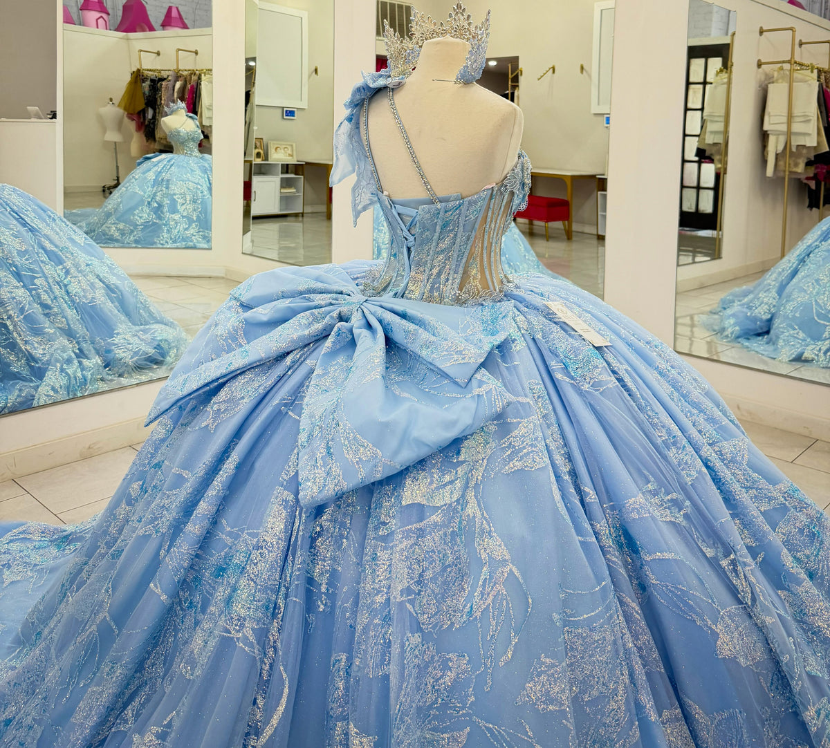 Sweetheart Lace Blue Quinceanera Dresses Off Shoulder Sweet 16 Celebration Gowns HE2006