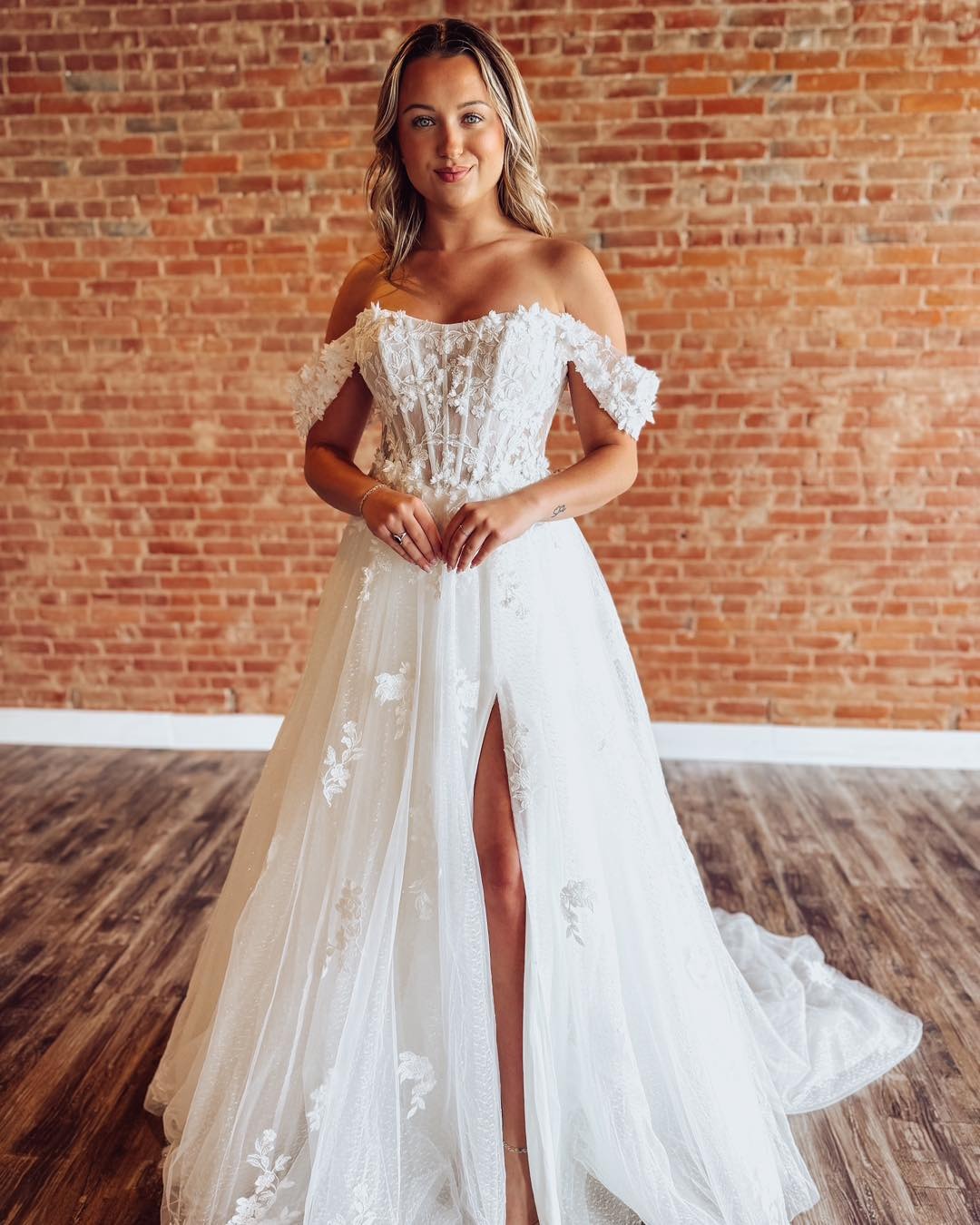 A Line Boho Wedding Dresses for Bride Tulle Lace Appliqued Beach Wedding Gowns HE1154