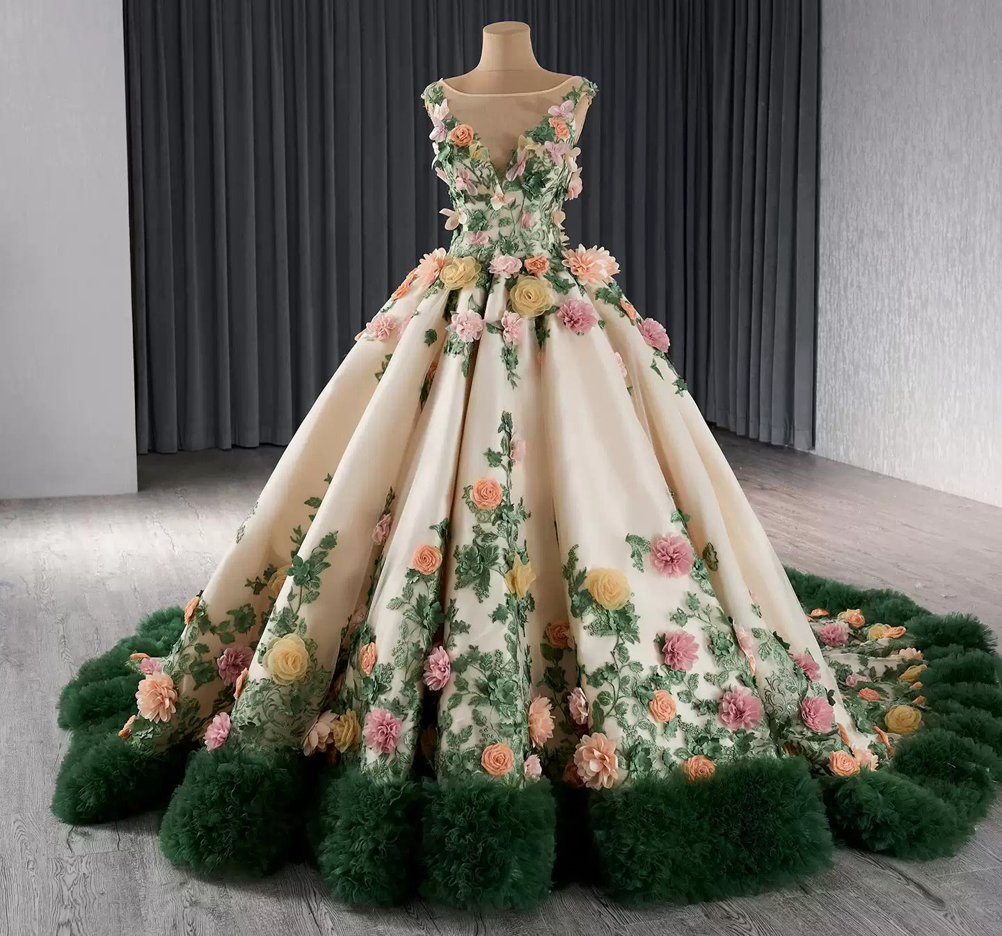 Tulle 3D Flower Sweet 16 Quinceanera Dresses Ruffled Lace Beaded Birthday Prom Gowns HE1173