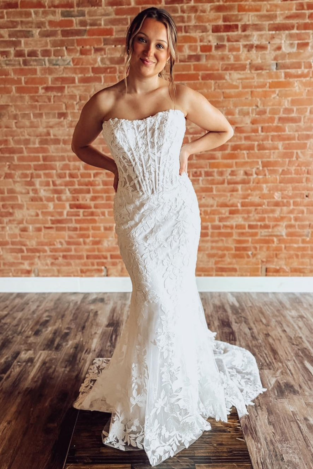 Women's Mermaid Lace Wedding Dresses Strapless Corset Beach Wedding Go Hebebridal Women's Mermaid Lace Wedding Dresses Strapless Corset Beach Wedding Go Hebebridal