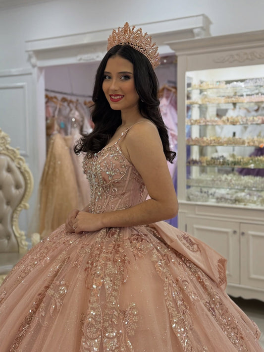 Gorgeous Tulle Lace Sweet 16 Quinceanera Dresses V Neck Crystal Birthday Party Gowns HE1229