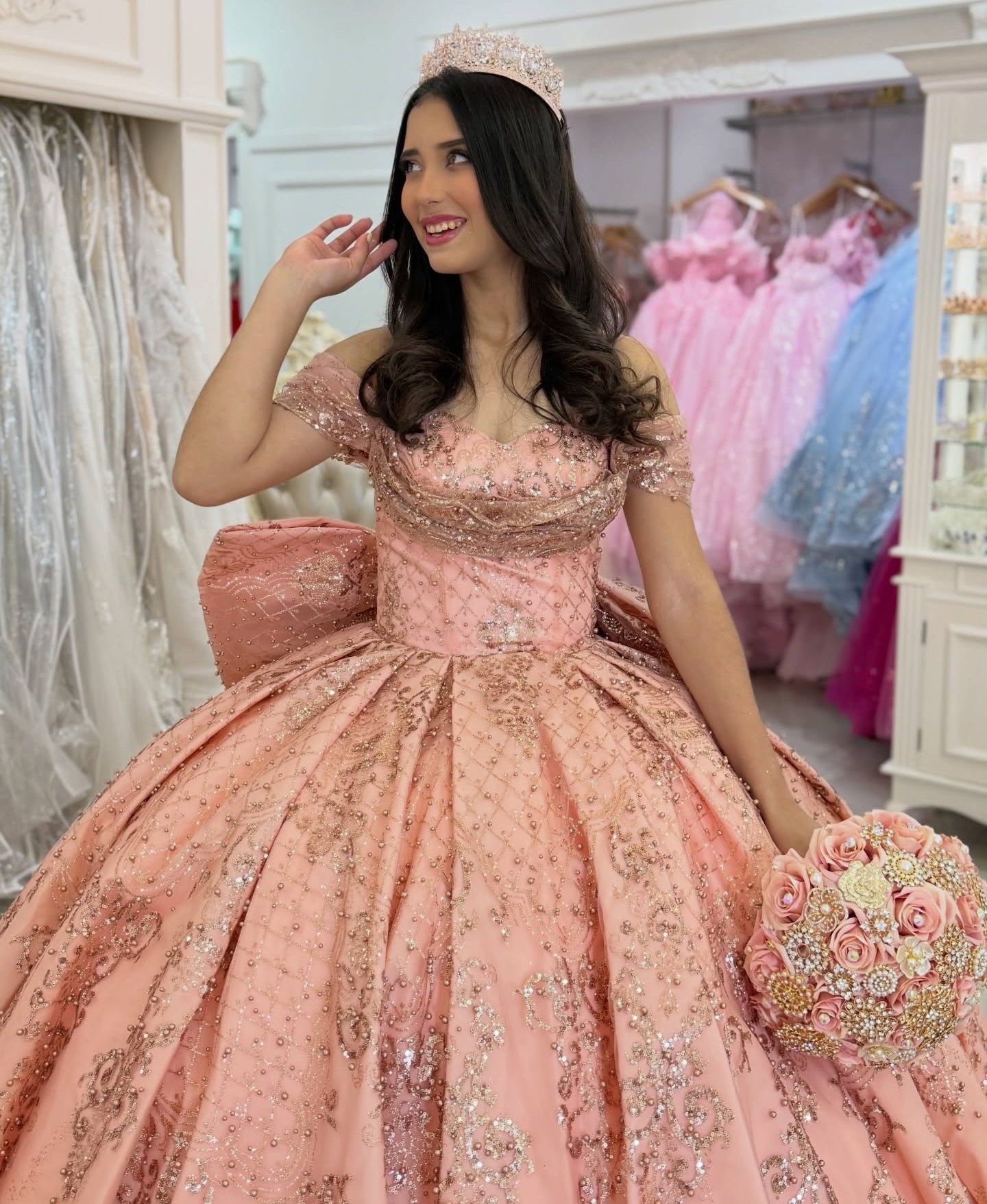 Off Shoulder Luxury Lace Beaded Quinceanera Dresses Tulle Bowknot Sweet 15 Party Dress HE1285