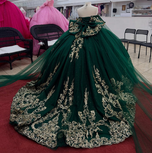 Gorgeous Lace Crystal Beaded Green Quinceanera Dresses Off Shoulder Sweet 15 Party Gown HE1398