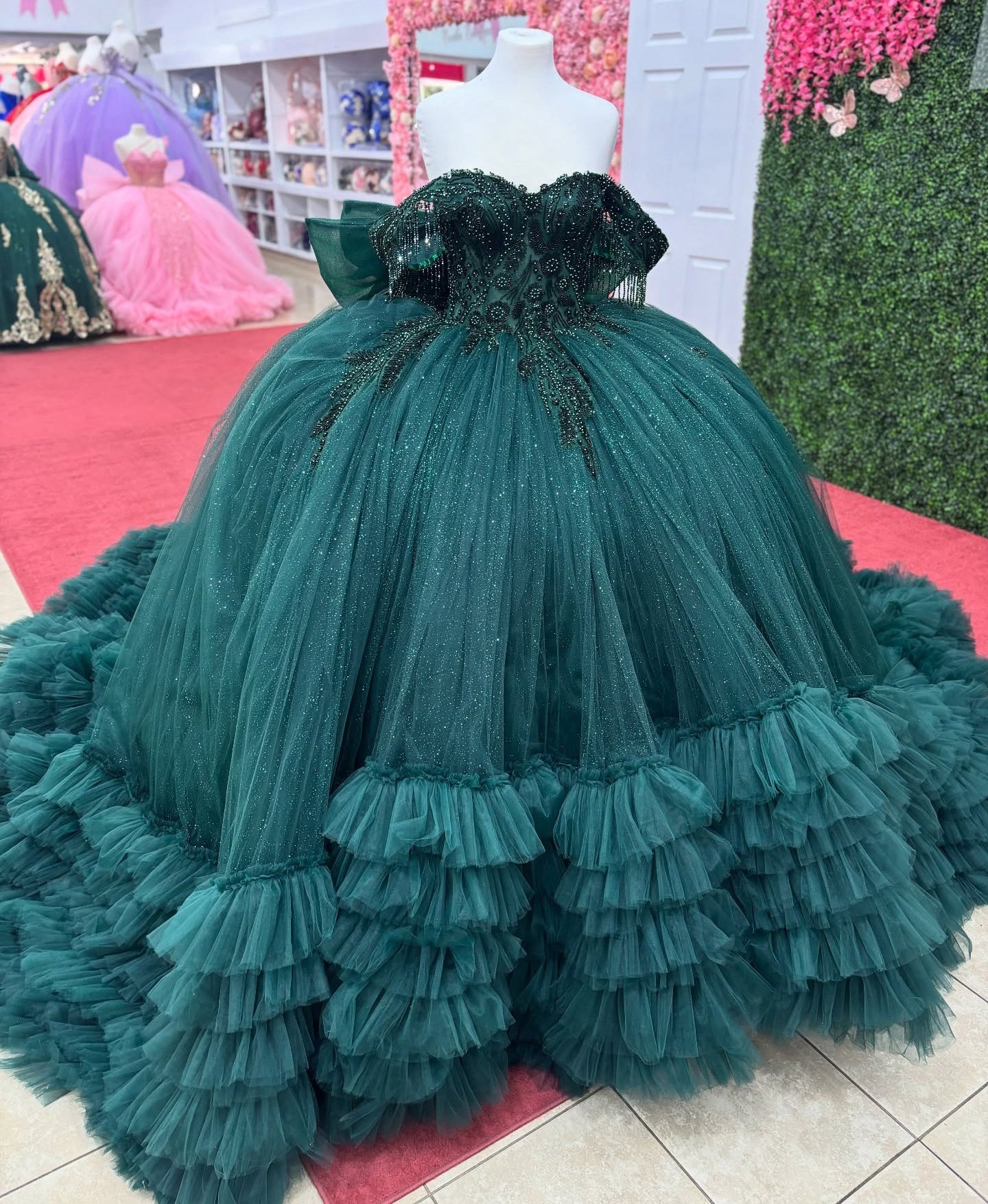 Off Shoulder Ball Gown Green Quinceanera Dresses Tulle Ruffled Party Dress for Sweet 16 HE1223
