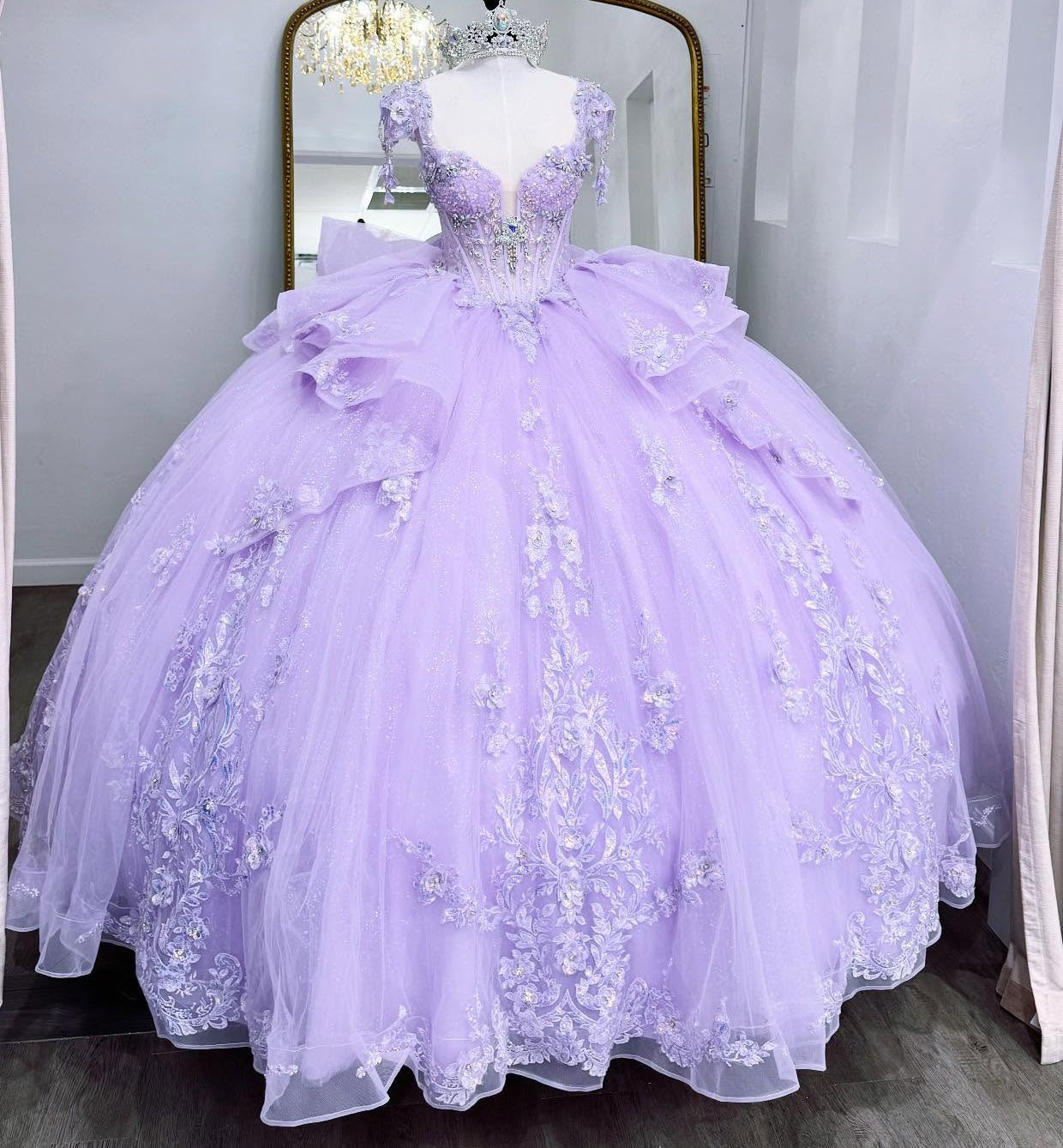 Lilac Sweet 16 Quinceanera Dresses Sweetheart Tulle Lace Appliqued Party Gowns HE1296