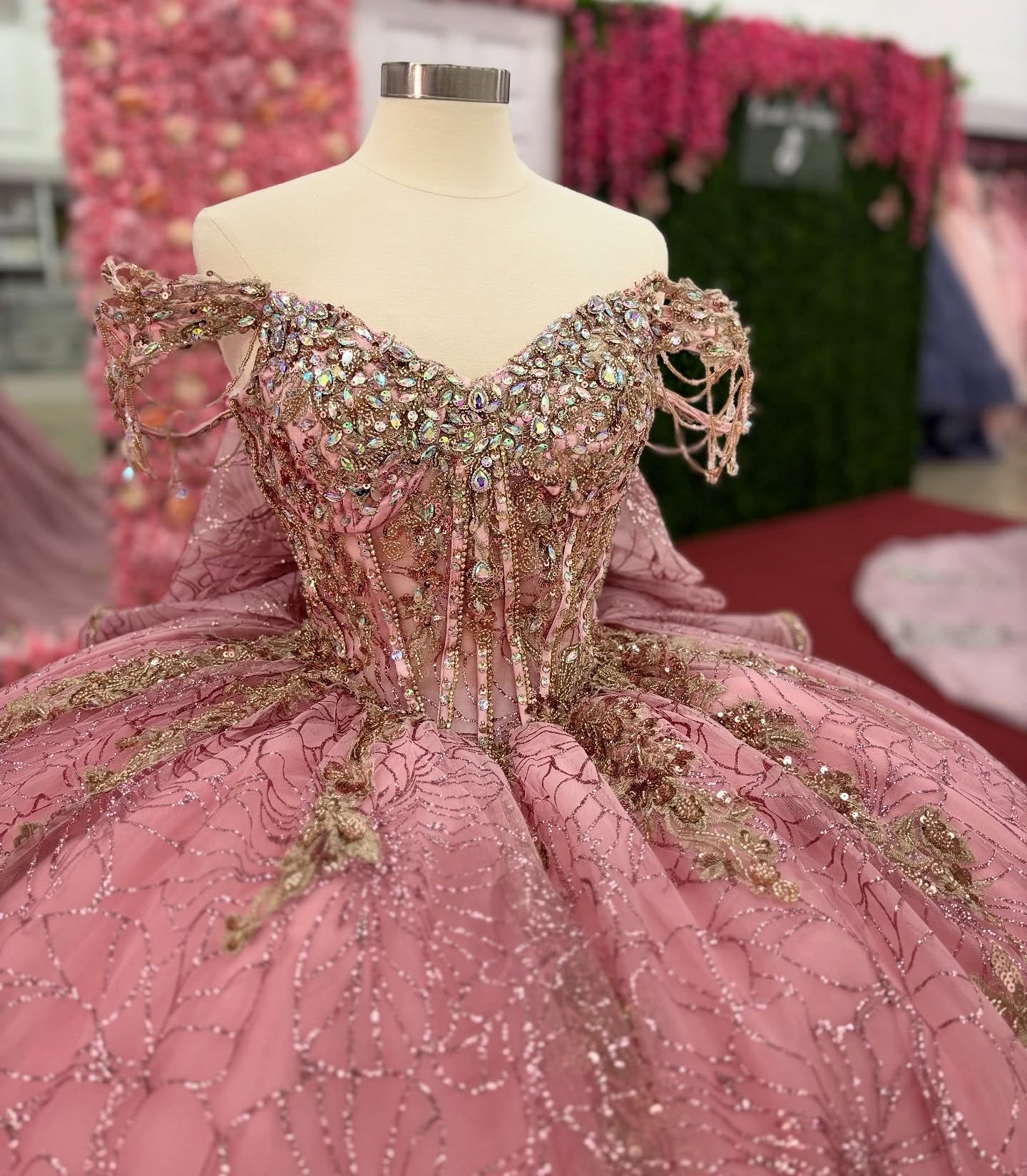 Luxury Lace Crystal Beaded Quinceanera Dresses Off Shoulder Sweet 16 Birthday Party Gowns HE1219