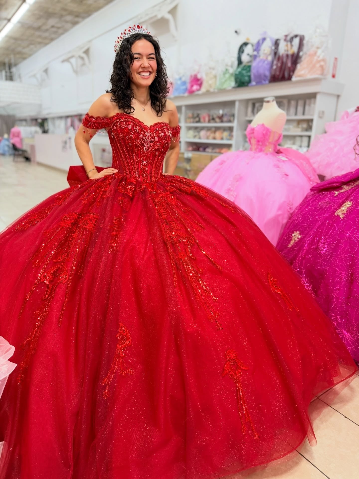 Gorgeous Tulle Lace Appliqued Red Quinceanera Dresses Sweet 15 Off Shoulder Party Gowns HE1412
