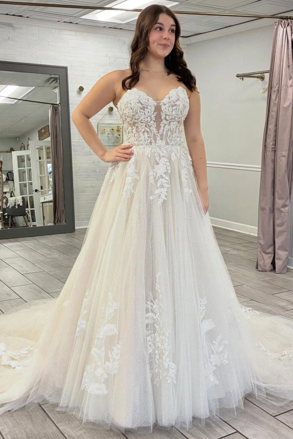 boho wedding dress strapless A Line Dresses Tulle Lace Beach Bridal Wedding – Hebebridal minimalist boho wedding dress