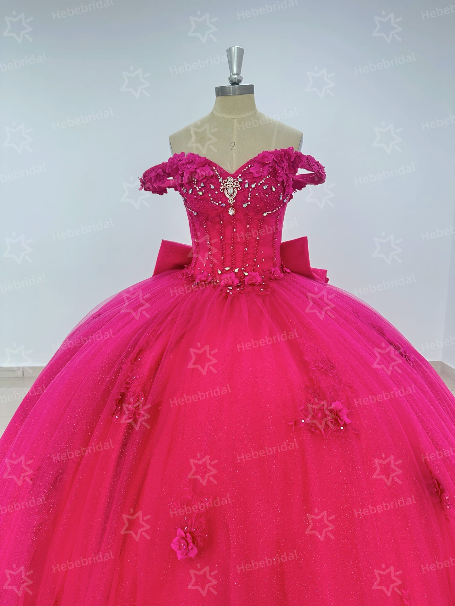 Ball Gown Princess Tulle Appliqued Quinceanera Dresses Sweet 16 Birthday Party Gowns HE1195