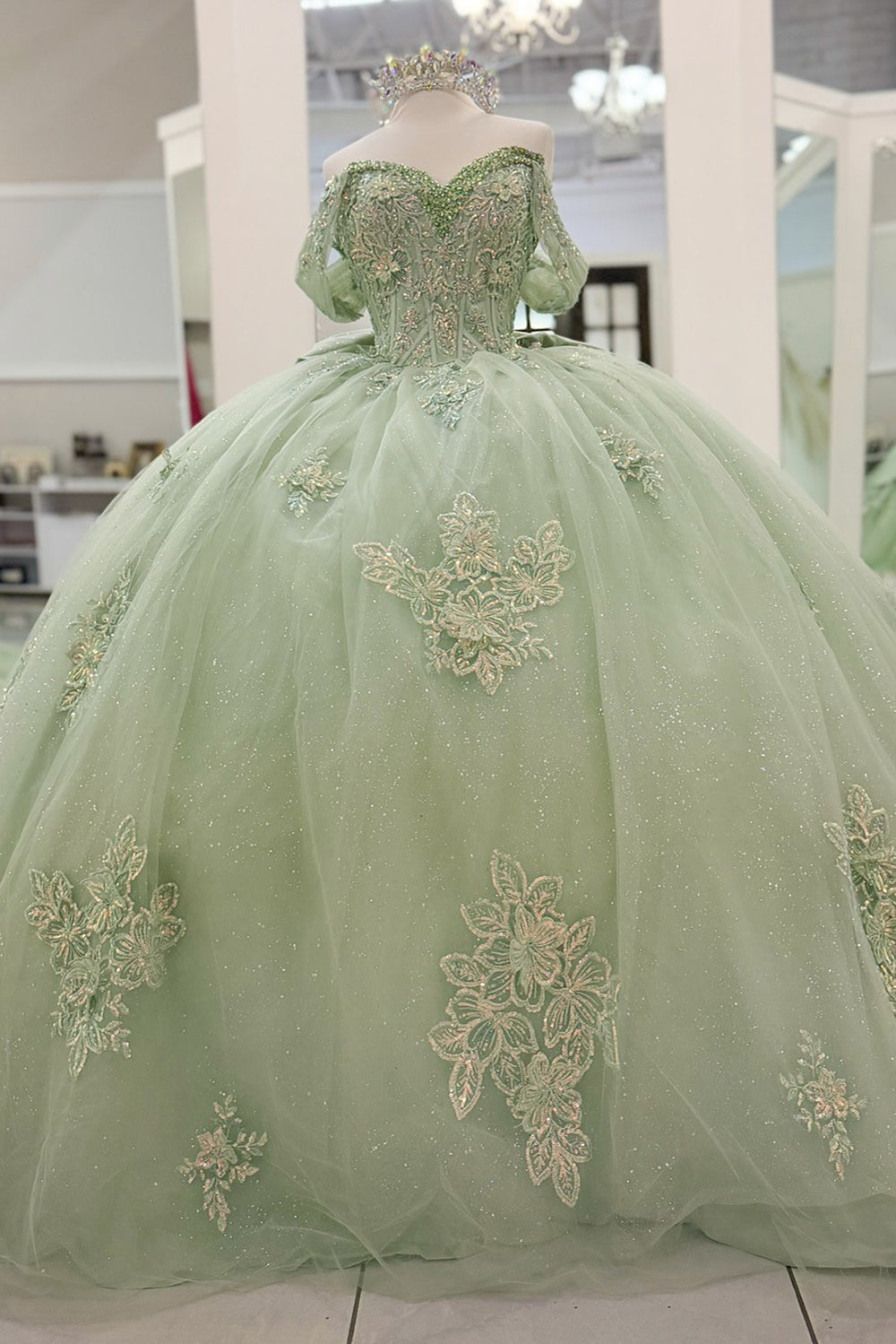 Gorgeous Ball Gown Green Quinceanera Dresses Sweet 16 Tulle Appliqued Birthday Party Gowns HE1070