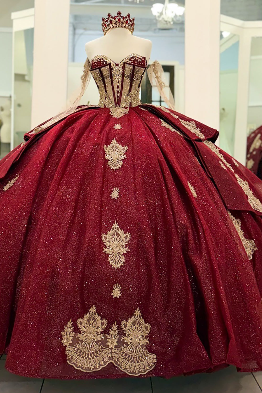 Long Sleeves Lace Appliqued Corset Sweet 16 Quinceanera Dresses for Birthday HE968